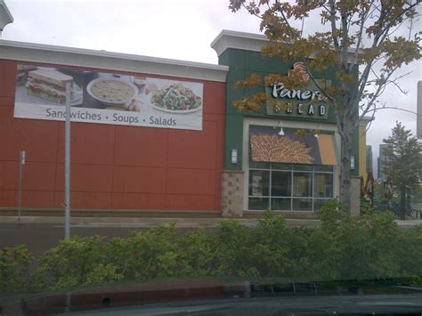 panera bread square one location.